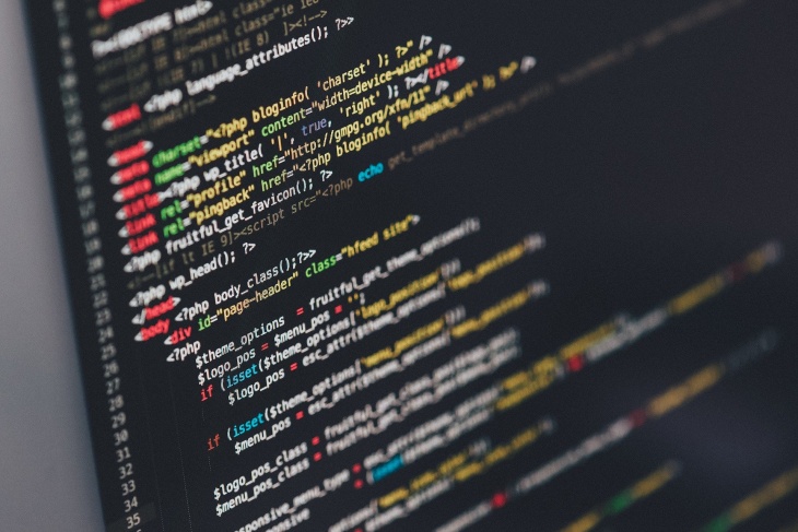 Tetap Produktif Selama #DiRumahAja, Yuk Belajar Jadi Programmer!