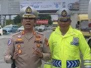 Tol Arah Bandara Soetta Banjir, Kendaraan Hanya Bisa Melintas di 2 Lajur