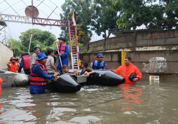 23 Ruas Jalan dan 4 RT di Jakarta Banjir Imbas Hujan Sejak Dini Hari