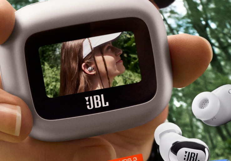 JBL Live 3 Hadirkan Layar LED 1,45 Inci, Dilengkapi Smart Charging Case
