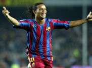 Legenda Brasil Ronaldinho dan Jokowi Akan Bermain Bola Bersama di Palembang