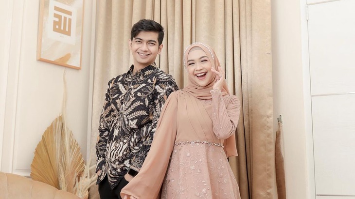 Ria Ricis Dapat Kado Pernikahan dari dr. Oky Pratama