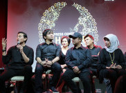 Menangkap Kisah Kehidupan Keseharian Chrisye Melalui Film 