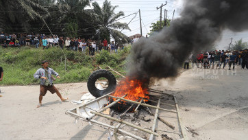 Aksi Unjuk Rasa Sopir Tolak Penghentian Operasional Truk Tambang di Cigudeg Bogor