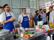 Menteri Ekraf Latih Siswa SMK Jadi Juru Masak Program Makan Bergizi Gratis 