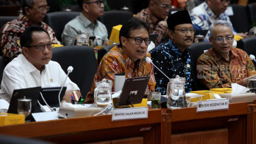 Raker Menkes, Mendagri dan Mensos Bahas Data Penerima Bantuan Iuran JKN  