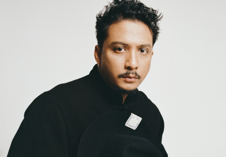 Lima Tahun Berhati: Sal Priadi Hadirkan Video Musik ‘Nyala’