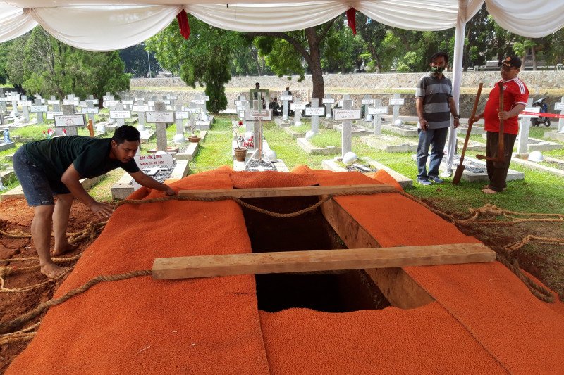 Menengok Makam Jakob Oetama di TMP Kalibata, Galinya Butuh Waktu 4 Jam