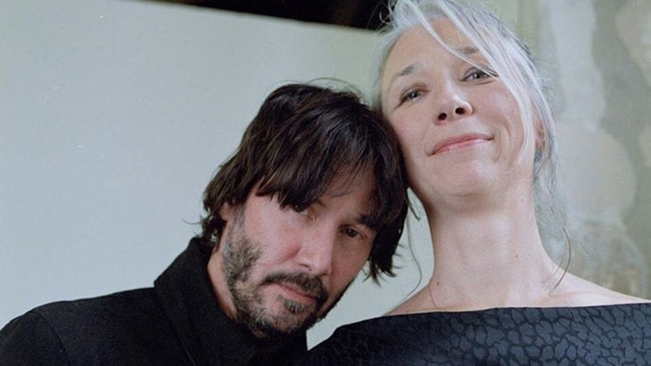 Alexandra Grant Menyembuhkan Keanu Reeves dari Traumanya