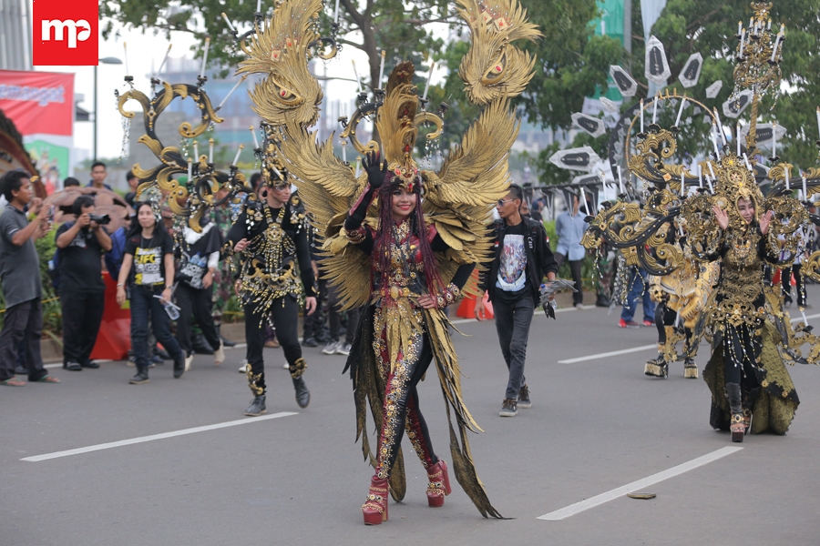 Jember Fashion Carnaval Melenggang di HUT Tangerang ke-73