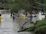 Perum Dinar Indah Semarang Diterjang Banjir, 1 Warga Tewas