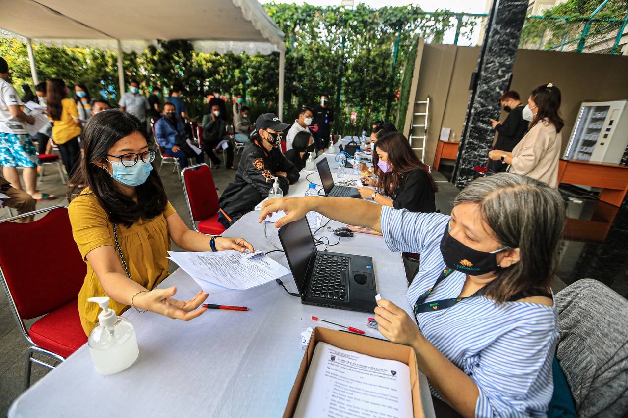 Pemkot Bandung Kejar Target 2,3 Juta Vaksinasi