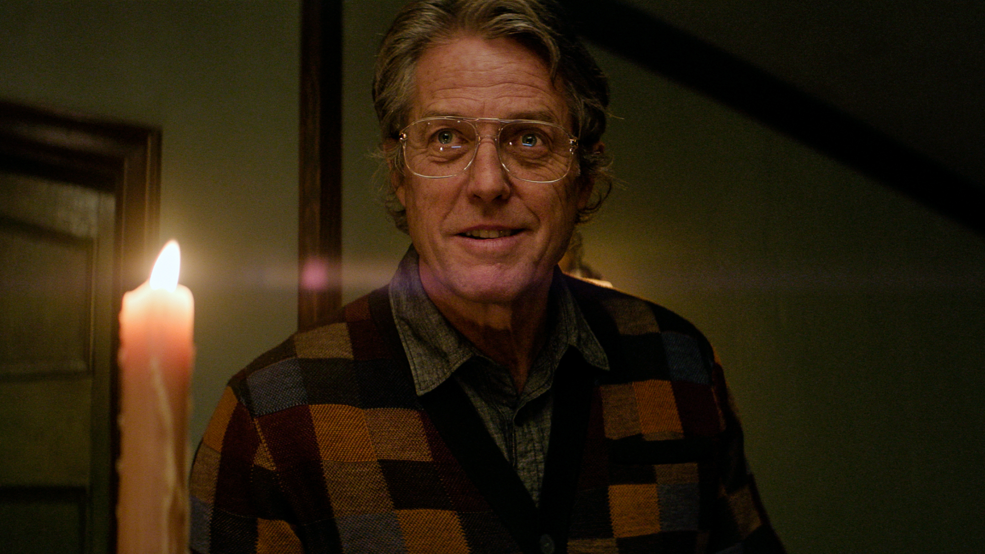 Hugh Grant Jebak 2 Perempuan dalam Labirin di 'Heretic'