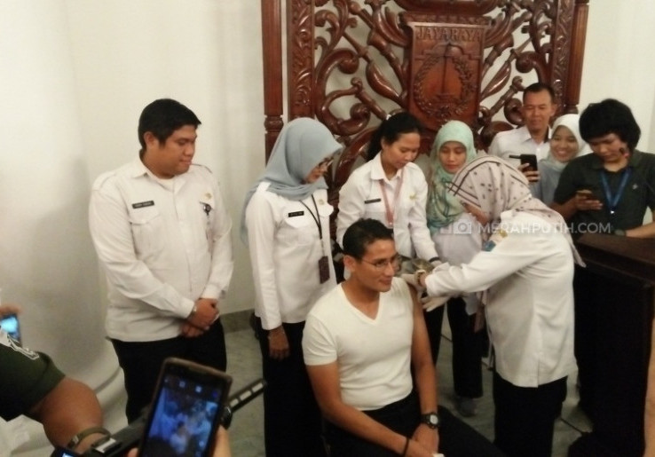 Ikuti Arahan Pemerintah Sandiaga Lakukan Sutik Difteri yang Kedua