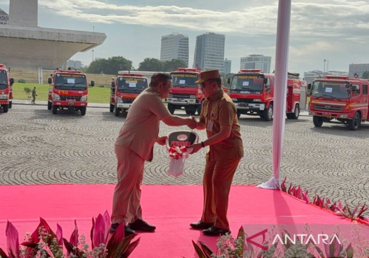 Pemprov Jakarta Hibahkan 14 Mobil Pemadam ke Berbagai Daerah, Termasuk ke Bekasi