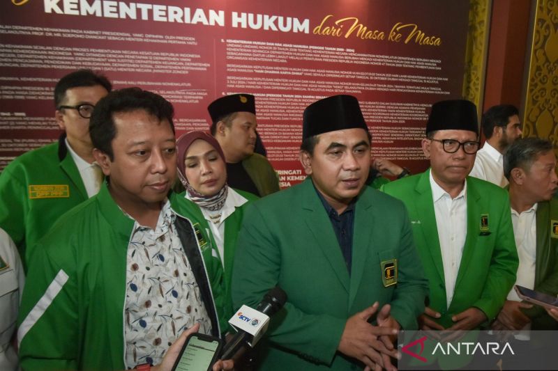 Romahurmuziy Tolak SK Menteri Hukum Sahkan Kubu PPP Mardiono, Minta Pertemuan Dengan Menteri