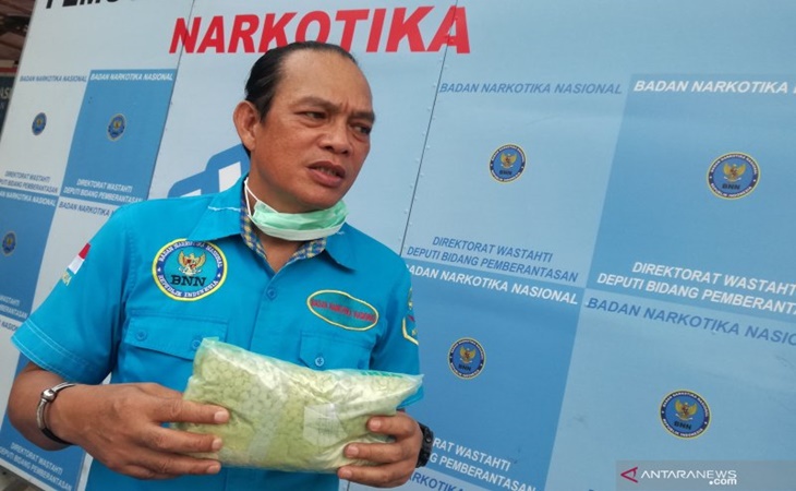   Polisi Bongkar Pengakuan Nunung Terkait Jaga Stamina Hanya Kedok untuk Pakai Narkoba