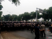 Ribuan Aparat Jaga Ketat Sidang Putusan Rizieq Shihab di PN Jaktim