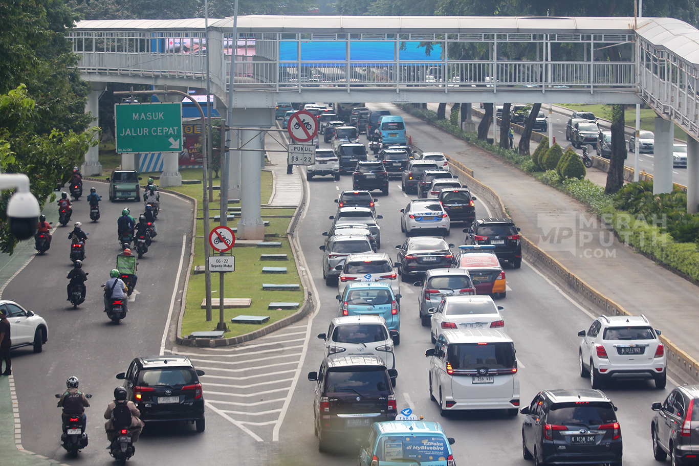 Deretan Jenis Kendaraan Motor dan Mobil Mewah Kena PPN 12 Persen