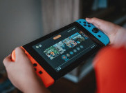 Gempa, Gamer Jepang Manfaatkan Nintendo Switch untuk Powerbank Smartphone