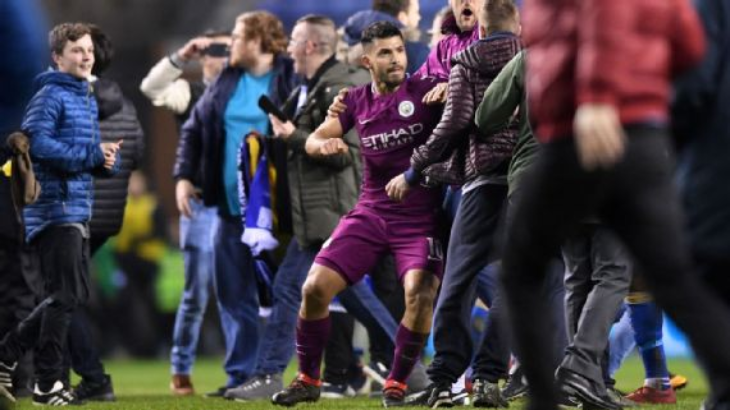 Tersingkir dari Piala FA, Aquero Berkelahi dengan Suporter Wigan