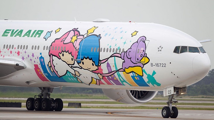 Peringati Hari Ayah, Pesawat ‘Hello Kitty’ Terbang Tanpa Tujuan