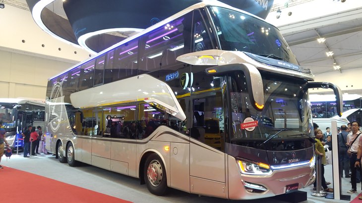 Laksana Perkenalkan Legacy SR2 Double Decker di GIIAS 2018