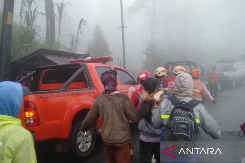 Jumlah Meninggal Terus Bertambah, Kemensos Kirim Tagana Evakuasi Korban Longsor di Pekalongan