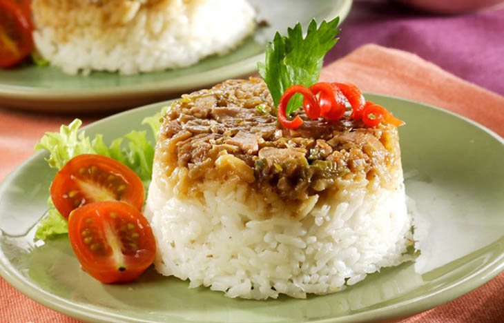 Nikmati Brunch bersama Ibu Tersayang dengan Menu Nasi Tim Ayam Jamur yang Lembut