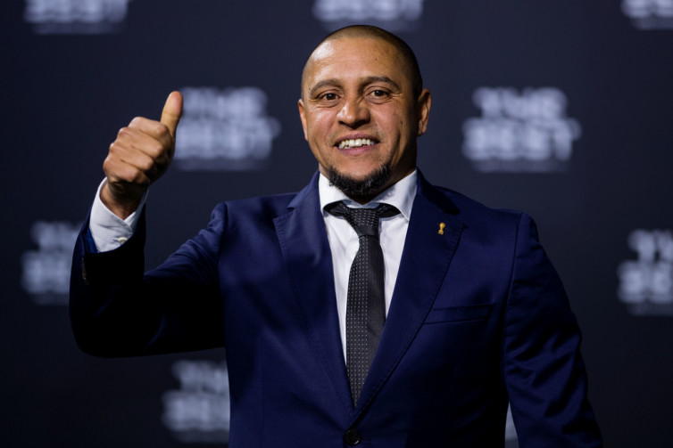 Roberto Carlos Melamar Jadi Pelatih Bali United Ternyata Bukan Hoaks