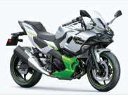 Kawasaki Luncurkan Ninja 7 dengan Mesin Hybrid