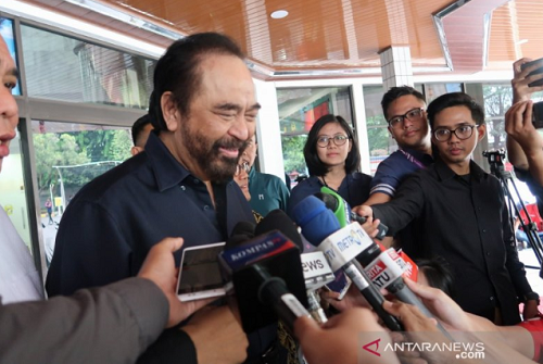 Surya Paloh: Wiranto Sudah Bisa Bercanda