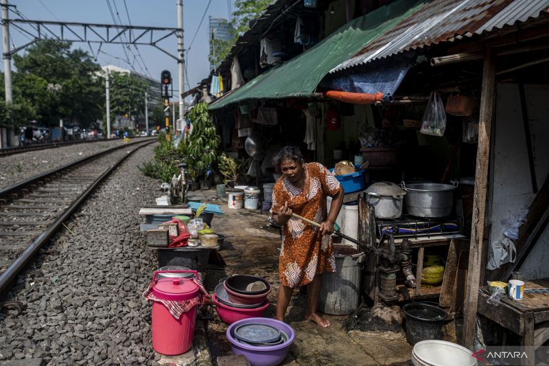 Resesi Ekonomi Hantam Dunia, Kemiskinan Ekstrem Kian Bertambah