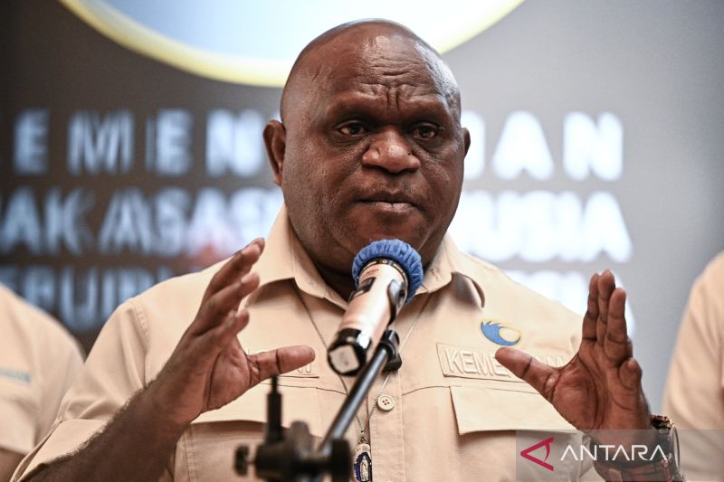 Bentrok di Adonara Bikin 3 Warga Meninggal dan Puluhan Rumah Terbakar, Menteri HAM Kirim Tim ke Lapangan