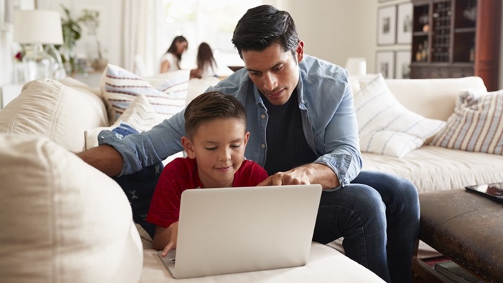 Hubungan ADHD, Screen Time, dan Penggunaan Gadget