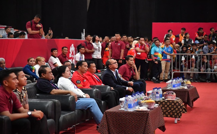 Presiden Jokowi memberikan dukungan kepada atlet Indonesia 