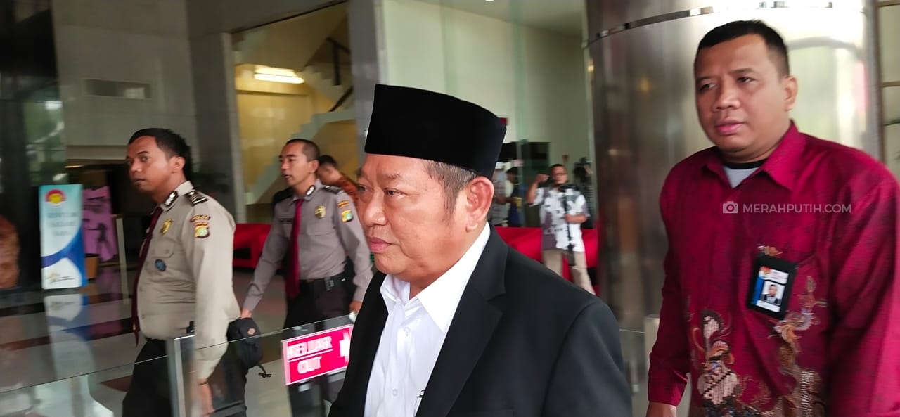 Ditahan KPK, Bupati Saiful Ilah Klaim Nggak Salah Tapi Minta Maaf ke Warga Sidoarjo