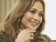 Jennifer Lopez Belum Dapat Kontak Keluarganya