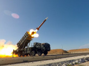 Iran Tembakan Rudal ke Pangkalan Militer AS di Irak