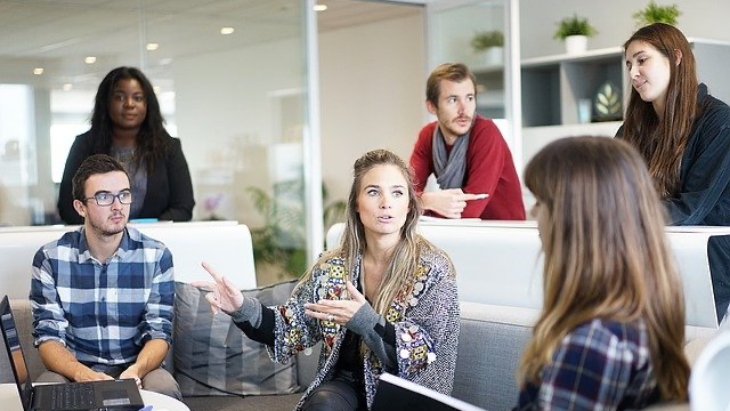 Toxic Co-Worker Ada Di Sekitarmu, Kenali Ciri-Cirinya