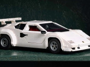 Lego Ciptakan Lamborghini Countach dengan Pintu Gunting