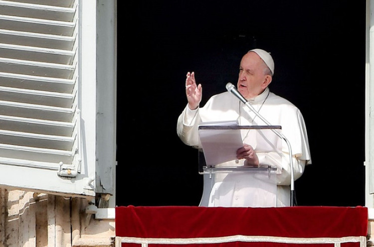 Kabar Paus Fransiskus Positif Corona Hoaks