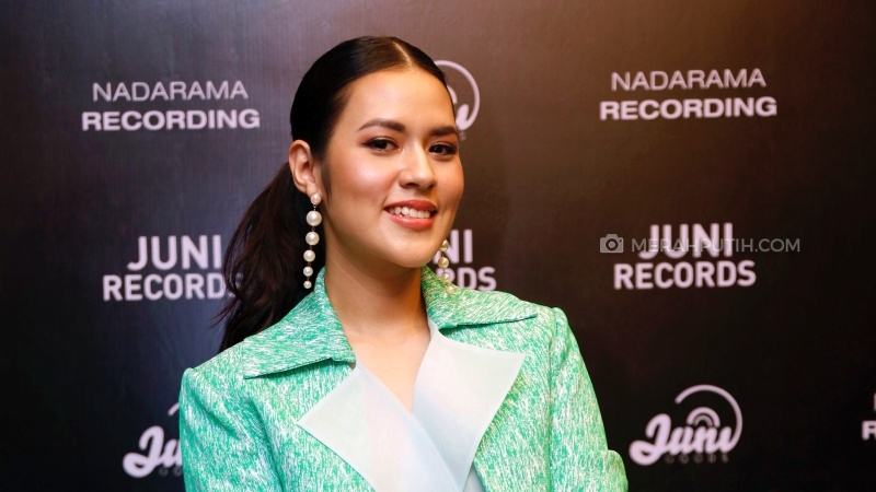 Bosan Nyanyi lagu Mellow, Raisa Coba Keluar dari Zona Nyaman