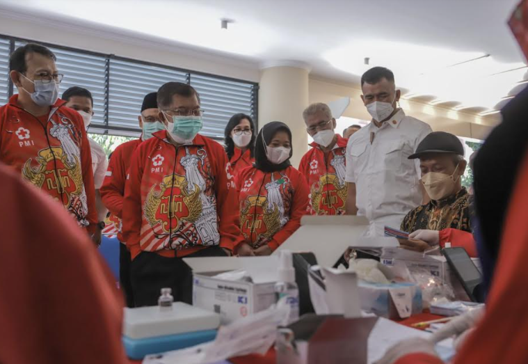 Jusuf Kalla Luncurkan Program Sentra Vaksinasi COVID-19 di Yogyakarta