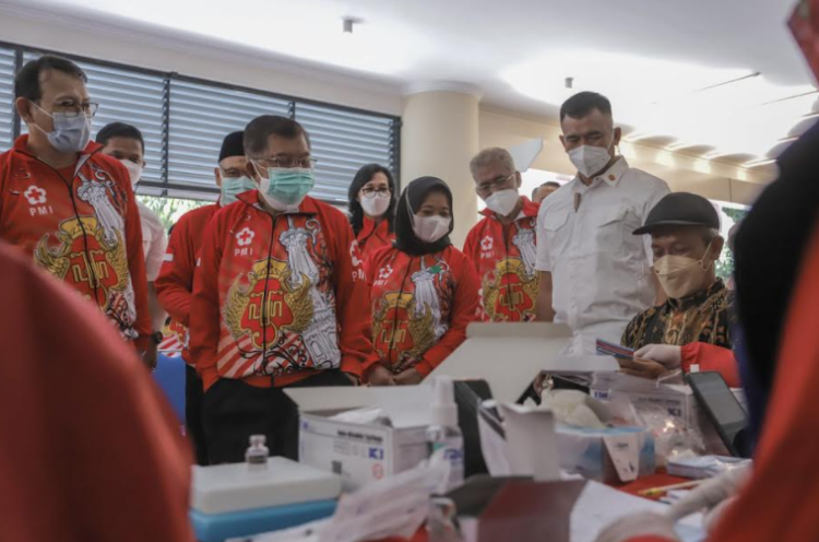 Jusuf Kalla Luncurkan Program Sentra Vaksinasi COVID-19 di Yogyakarta