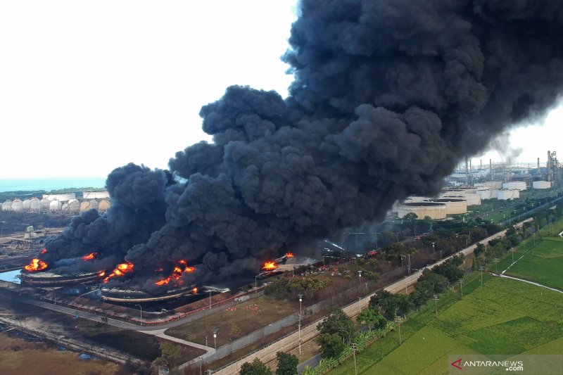 Kilang Balongan Terbakar, Pemerintah Perintahkan Pertamina Evaluasi Sistem Kerja