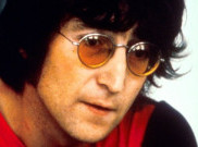 Kacamata Bulat Legendaris John Lennon Hampir Terbuang