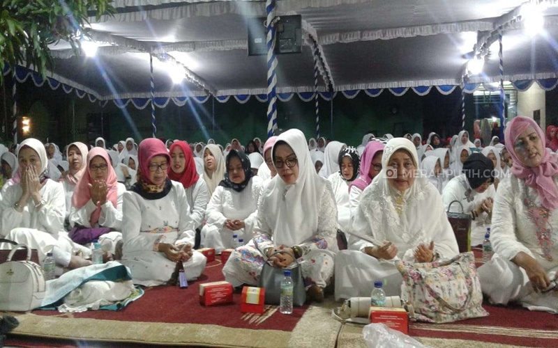  Santri Ponpes Kholifatullah Singo Ludiro Panjatkan 40.000 Al-Fatihah untuk Jokowi 