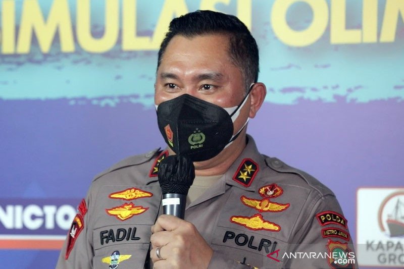 Rayakan HUT Bhayangkara, Polda Metro Perbanyak Gerai Vaksin di Zona Merah
