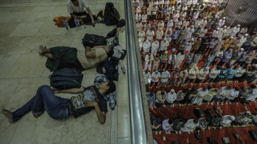 Berburu Malam Lailatul Qadar di Masjid Istiqlal